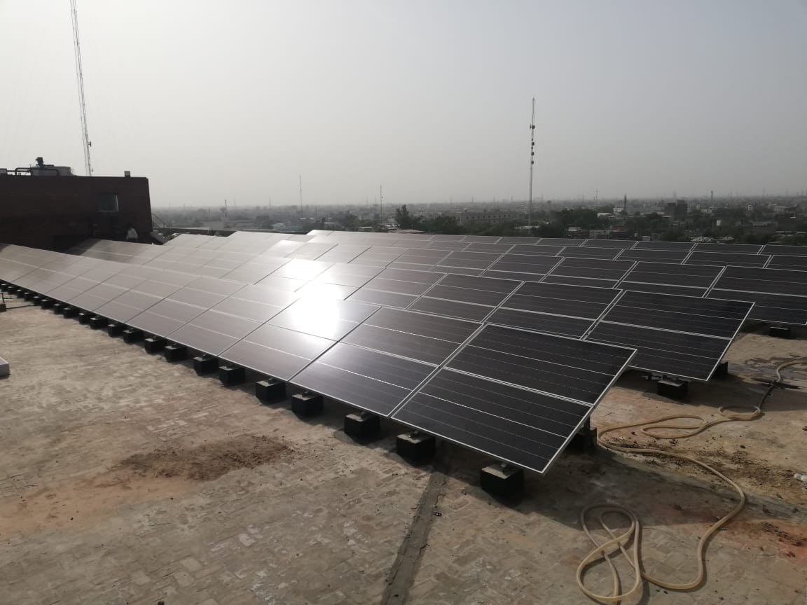 Descon Engineering - Head Office Phase 1, Lahore